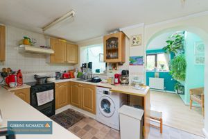 Kitchen- click for photo gallery